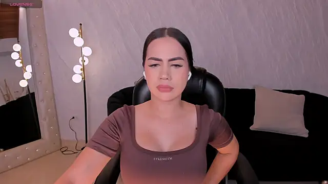 SabrinaMontclair online show from July 6, 2026, 8:22 pm