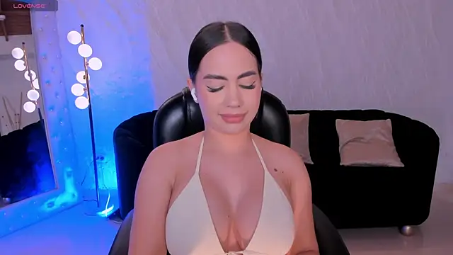SabrinaMontclair online show from July 12, 2026, 7:04 pm