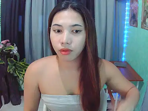 Snapshot of XCalixa chatting on July 28, 2026, 8:11 am XCalixa online show from July 28, 2026, 8:11 am