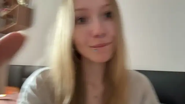 Snapshot of BivalentFalloff chatting on August 8, 2026, 6:09 am BivalentFalloff online show from August 8, 2026, 6:09 am