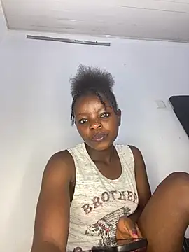 Snapshot of Tylene_Buck chatting on June 17, 2026, 7:24 pm Tylene Buck online show from June 17, 2026, 7:24 pm