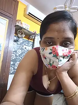 Snapshot of Garimaa_Cherry chatting on July 17, 2026, 7:22 pm Garimaa Cherry online show from July 17, 2026, 7:22 pm