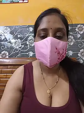 Snapshot of Garimaa_Cherry chatting on July 14, 2026, 6:36 pm Garimaa Cherry online show from July 14, 2026, 6:36 pm