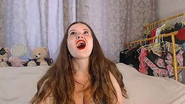 Snapshot of ChloeBrooklyn chatting on July 2, 2026, 10:21 am ChloeBrooklyn online show from July 2, 2026, 10:21 am