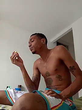 smokepurpxxx online show from June 17, 2026, 5:45 pm