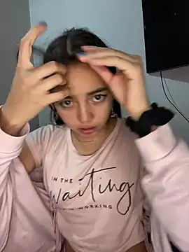 Snapshot of Julia_valentina chatting on June 30, 2026, 2:33 am Julia valentina online show from June 30, 2026, 2:33 am