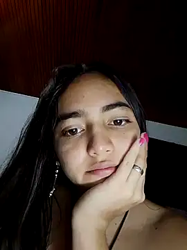 Snapshot of Julia_valentina chatting on July 19, 2026, 2:20 am Julia valentina online show from July 19, 2026, 2:20 am