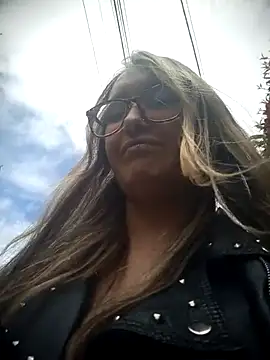 karla-giraldo1 online show from July 21, 2026, 4:52 pm