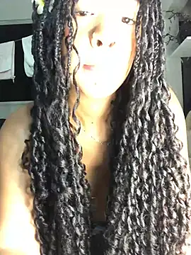 Snapshot of lilly_safadinha chatting on July 1, 2026, 3:40 am lilly safadinha online show from July 1, 2026, 3:40 am