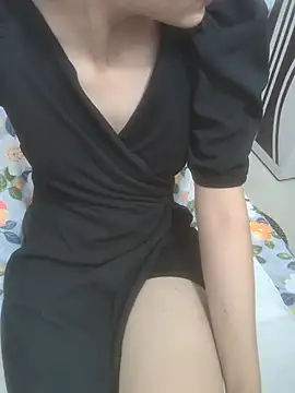 sushmita0 online show from June 25, 2026, 3:06 pm