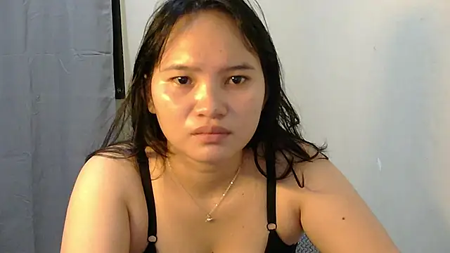 Snapshot of Fhwilloughbyxx chatting on July 3, 2026, 10:44 am Fhwilloughbyxx online show from July 3, 2026, 10:44 am