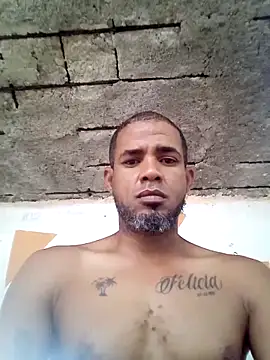 Snapshot of ellovo01 chatting on June 27, 2026, 1:28 pm ellovo01 online show from June 27, 2026, 1:28 pm