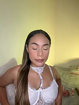 sheyla sweet online show from June 25, 2026, 3:15 am