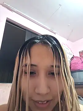 Honeycitabomnita online show from June 30, 2026, 12:43 am