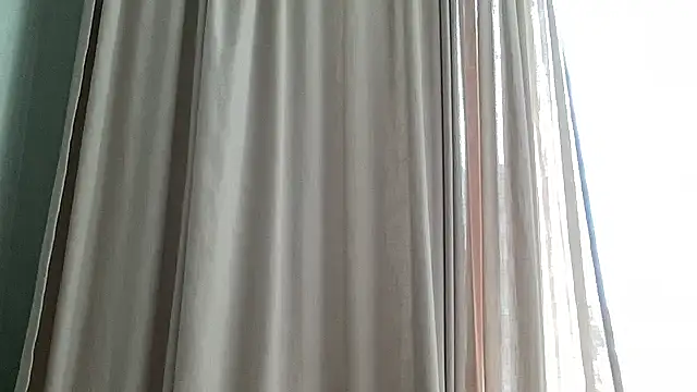 Snapshot of Rineliadi chatting on August 8, 2026, 10:33 am Rineliadi online show from August 8, 2026, 10:33 am