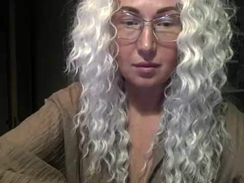 Snapshot of Solenyavo chatting on July 5, 2026, 7:43 pm Solenyavo online show from July 5, 2026, 7:43 pm