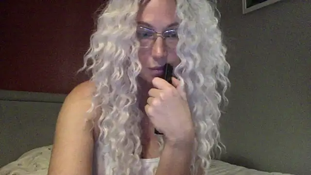 Snapshot of Solenyavo chatting on July 10, 2026, 8:31 pm Solenyavo online show from July 10, 2026, 8:31 pm