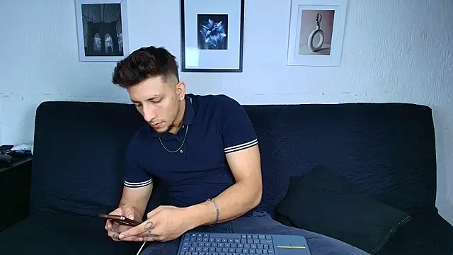 Sr Maykol online show from August 3, 2026, 1:25 am