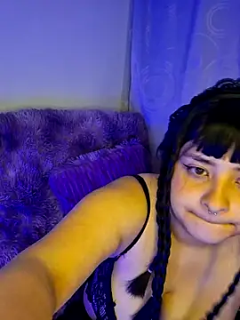 Electra Bloom online show from June 26, 2026, 4:51 am
