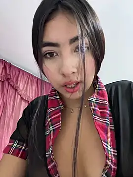 Snapshot of cherry_skinnyy_ chatting on July 1, 2026, 12:11 am cherry skinnyy online show from July 1, 2026, 12:11 am