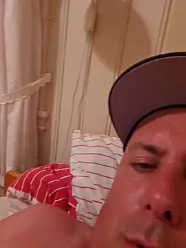 heterohotguy78 online show from July 5, 2026, 9:21 pm
