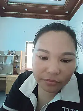 Snapshot of Holy-mi chatting on July 12, 2026, 5:52 am Holy-mi online show from July 12, 2026, 5:52 am