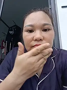 Snapshot of Holy-mi chatting on July 8, 2026, 9:54 am Holy-mi online show from July 8, 2026, 9:54 am