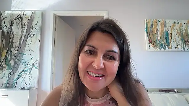 Jonellasa online show from July 5, 2026, 3:55 am