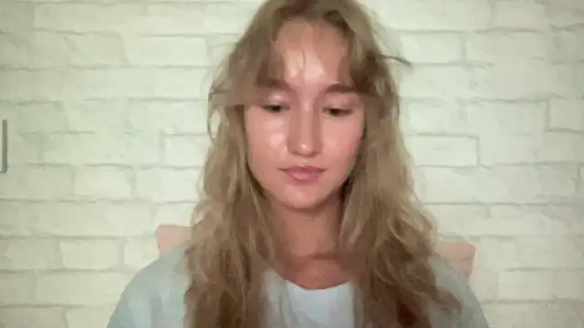 Snapshot of MissMillyx chatting on June 22, 2026, 5:48 am MissMillyx online show from June 22, 2026, 5:48 am