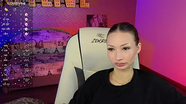 Snapshot of Athenatrend chatting on June 27, 2026, 6:30 am Athenatrend online show from June 27, 2026, 6:30 am