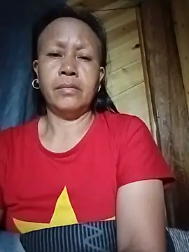 Snapshot of mayhenry chatting on July 29, 2026, 10:20 pm mayhenry online show from July 29, 2026, 10:20 pm