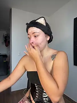mia bornner online show from July 1, 2026, 6:41 pm