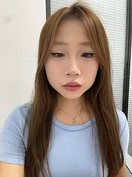Snapshot of qiqi__77 chatting on June 23, 2026, 6:00 am qiqi 77 online show from June 23, 2026, 6:00 am