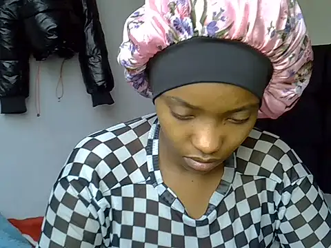 Snapshot of pretty_jaz chatting on June 29, 2026, 12:05 pm pretty jaz online show from June 29, 2026, 12:05 pm