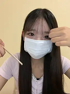 Snapshot of risa_____ chatting on July 12, 2026, 2:18 pm risa online show from July 12, 2026, 2:18 pm