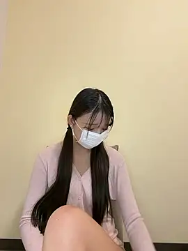 Snapshot of risa_____ chatting on July 6, 2026, 1:51 pm risa online show from July 6, 2026, 1:51 pm