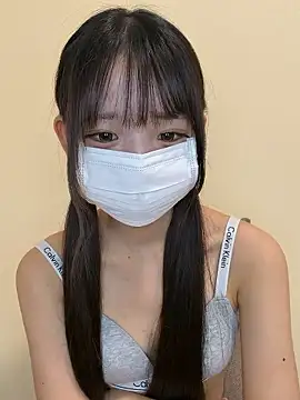 Snapshot of risa_____ chatting on July 16, 2026, 2:36 pm risa online show from July 16, 2026, 2:36 pm