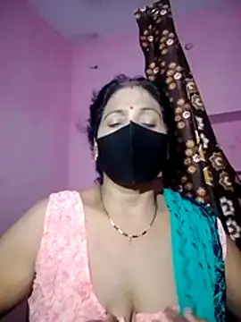 Snapshot of Noor__Malika- chatting on July 16, 2026, 2:14 pm Noor Malika- online show from July 16, 2026, 2:14 pm