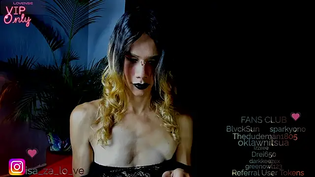 love amor  online show from March 11, 2026, 9:53 pm