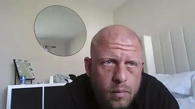 Snapshot of Confidentialcouple90smale chatting on June 29, 2026, 2:06 pm Confidentialcouple90smale online show from June 29, 2026, 2:06 pm