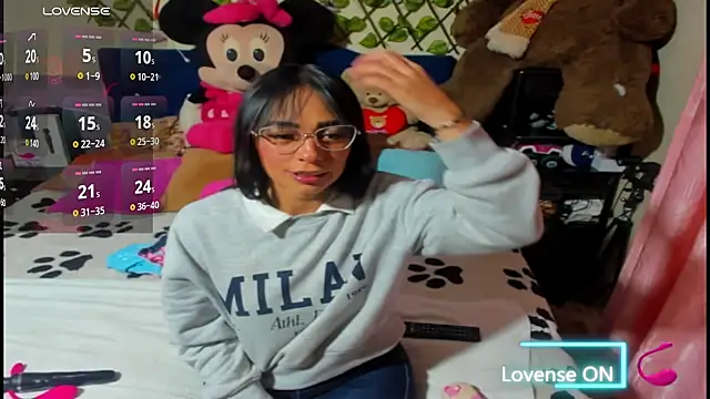 Snapshot of Dulce_marii chatting on June 30, 2026, 11:27 pm Dulce marii online show from June 30, 2026, 11:27 pm