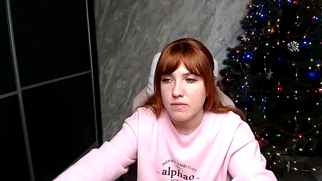 Snapshot of Reginasmilee chatting on December 16, 2025, 1:48 pm Reginasmilee online show from December 16, 2025, 1:48 pm