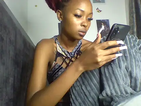 Snapshot of Prettyquueen chatting on July 19, 2026, 9:22 pm Prettyquueen online show from July 19, 2026, 9:22 pm
