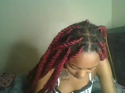 Snapshot of Prettyquueen chatting on August 8, 2026, 7:15 am Prettyquueen online show from August 8, 2026, 7:15 am