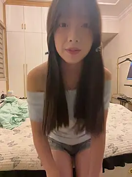 Snapshot of YY-1-1-1 chatting on August 2, 2026, 2:37 pm YY-1-1-1 online show from August 2, 2026, 2:37 pm
