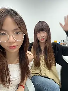 Snapshot of YY-1-1-1 chatting on July 24, 2026, 6:53 am YY-1-1-1 online show from July 24, 2026, 6:53 am