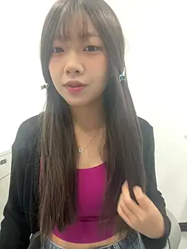 Snapshot of YY-1-1-1 chatting on August 4, 2026, 7:13 am YY-1-1-1 online show from August 4, 2026, 7:13 am
