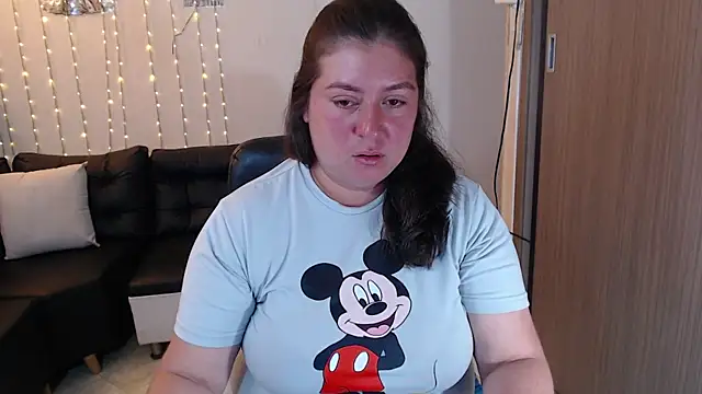 lorena prg7 online show from June 24, 2026, 1:53 pm