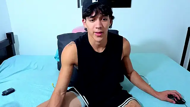 Noah  Dick online show from July 5, 2026, 5:47 am