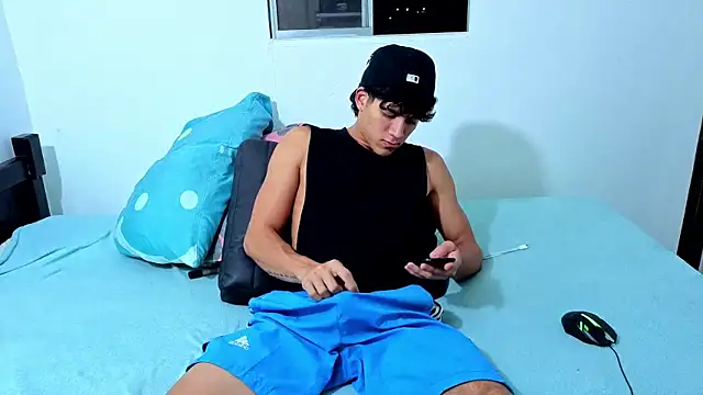 Noah  Dick online show from July 6, 2026, 9:16 am
